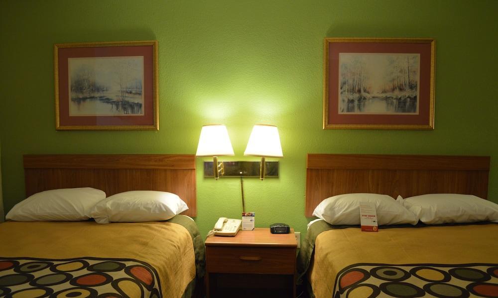 Super 8 By Wyndham Tifton Hotel Kültér fotó
