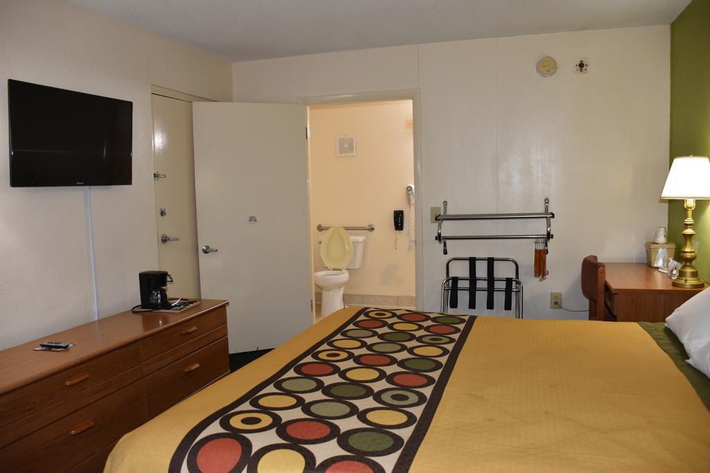 Super 8 By Wyndham Tifton Hotel Kültér fotó