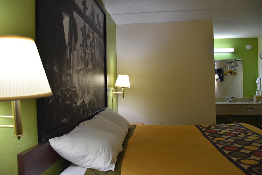 Super 8 By Wyndham Tifton Hotel Kültér fotó