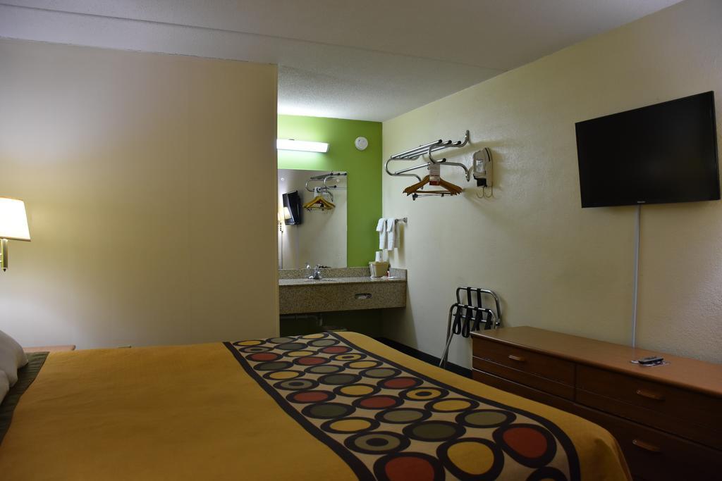 Super 8 By Wyndham Tifton Hotel Kültér fotó