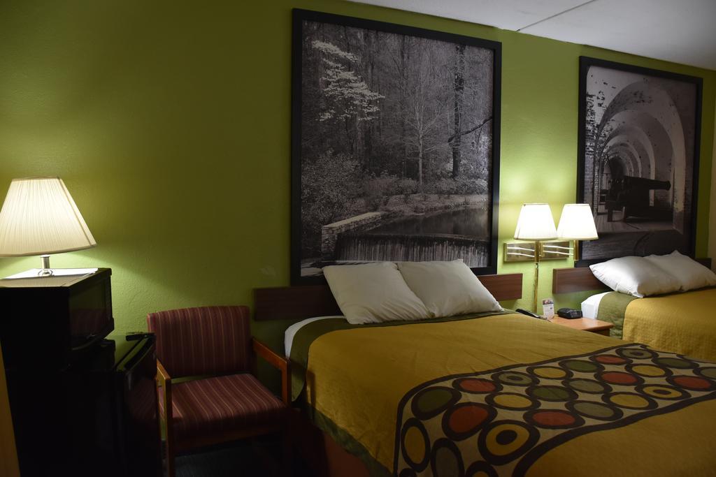 Super 8 By Wyndham Tifton Hotel Kültér fotó