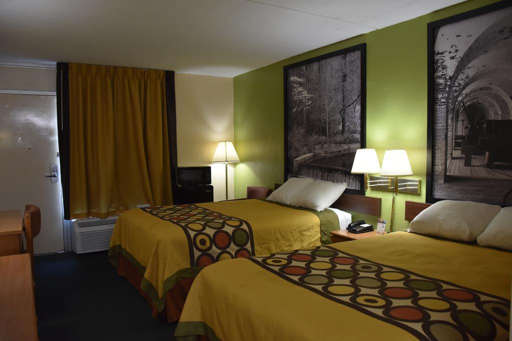 Super 8 By Wyndham Tifton Hotel Kültér fotó