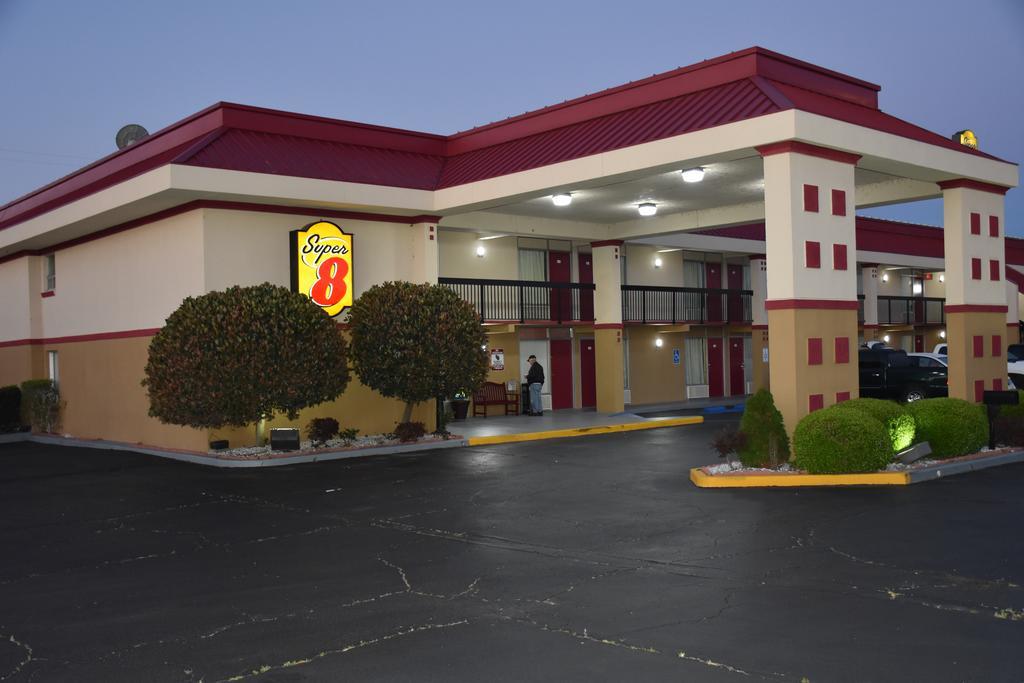 Super 8 By Wyndham Tifton Hotel Kültér fotó